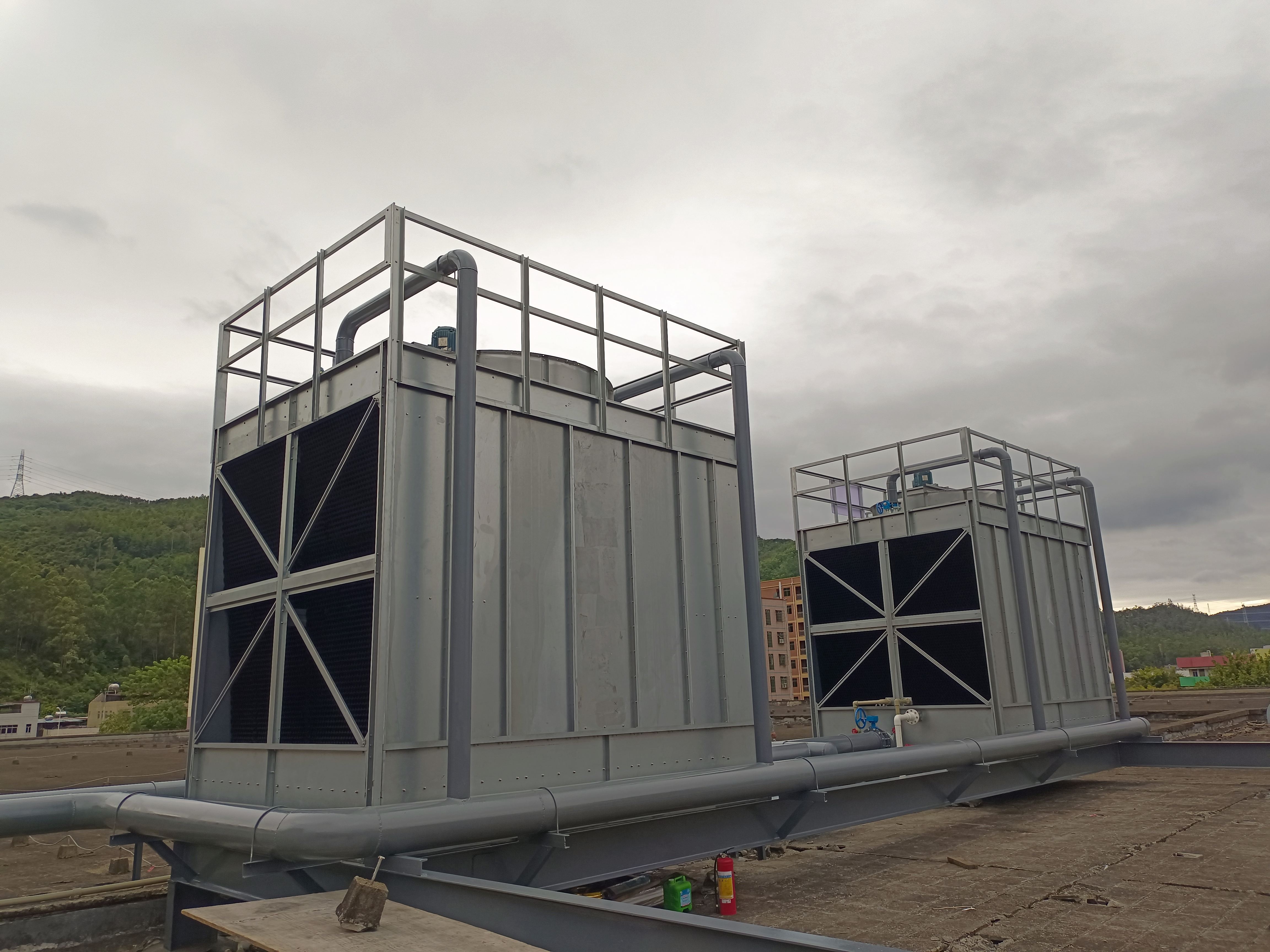 冷卻塔散熱量(冷卻塔散熱原理)